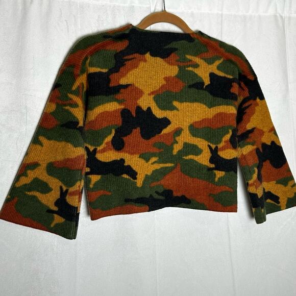 Madewell Merino Wool Bunny Rabbit Camo Print Flare Bell Sleeve Cropped Sweater - Picture 3 of 6